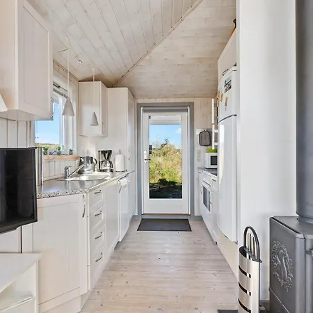 Дом отдыха For Rent On Delfinvej In Nr Lyngby